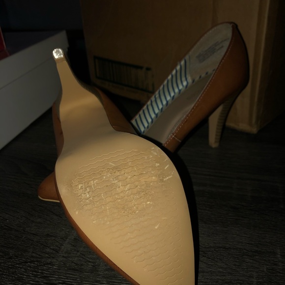 Maurices cognac Teresa pump - Picture 4 of 8
